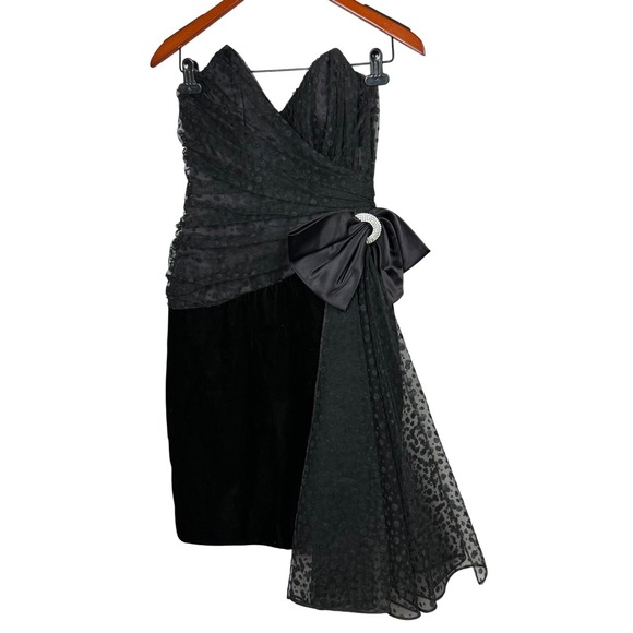 Vintage 1960s Morton Myles Black Velvet Cocktail Dress Flocked Polka Dot Bow Sz4 - Picture 1 of 10